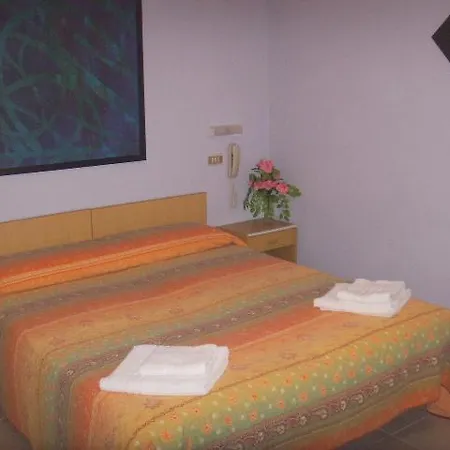 Hotel Marinella 3*