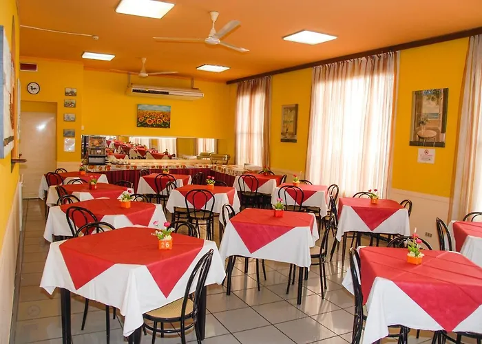 酒店 Marinella 里米尼