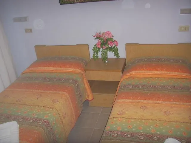 Szálloda Marinella 3*