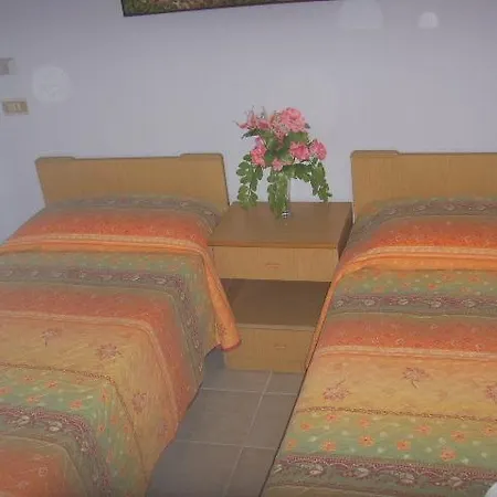 Hotel Marinella 3*